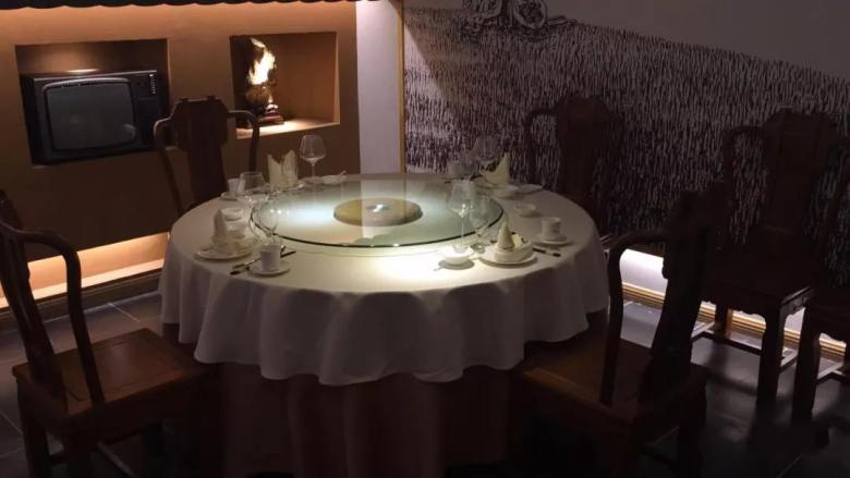 20191224/5e02267bcc504.jpg 憶商山會所餐桌椅.jpg