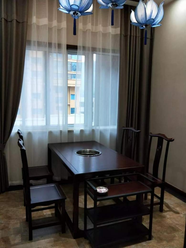 20191224/5e022bcb75bba.jpg 湘味軒生態餐廳火鍋桌家具.jpg