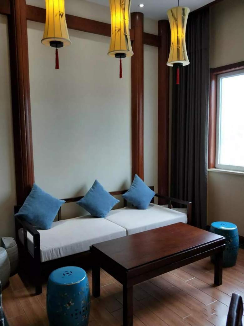 20191224/5e022bdc39b46.jpg 湘味軒生態餐廳沙發定制.jpg