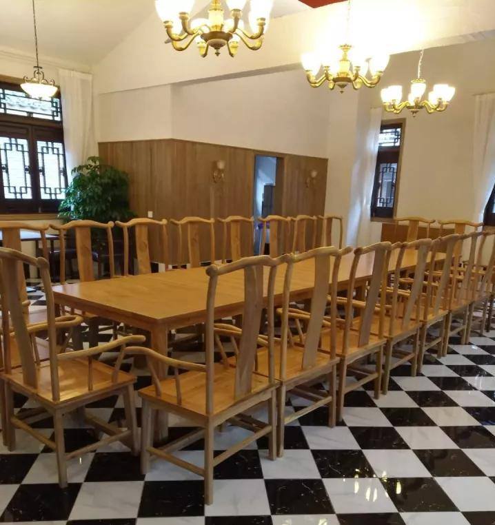 20200108/5e15e6628b8e4.jpg 餐桌椅.jpg