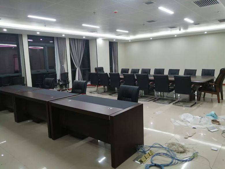 20210301/603caebfe5ec7.jpg 西安辦公室會議桌.jpg