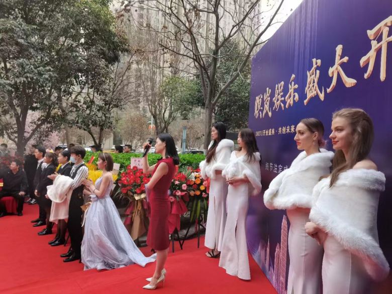 20210323/6059346421bd7.jpg 杜總與嘉賓合影.jpg