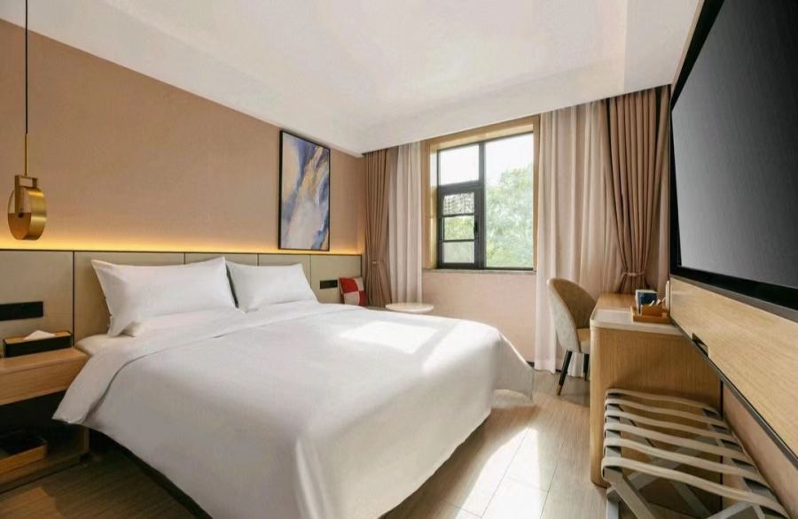 20230518/646610fb98b94.jpg 酒店床屏安裝.jpg